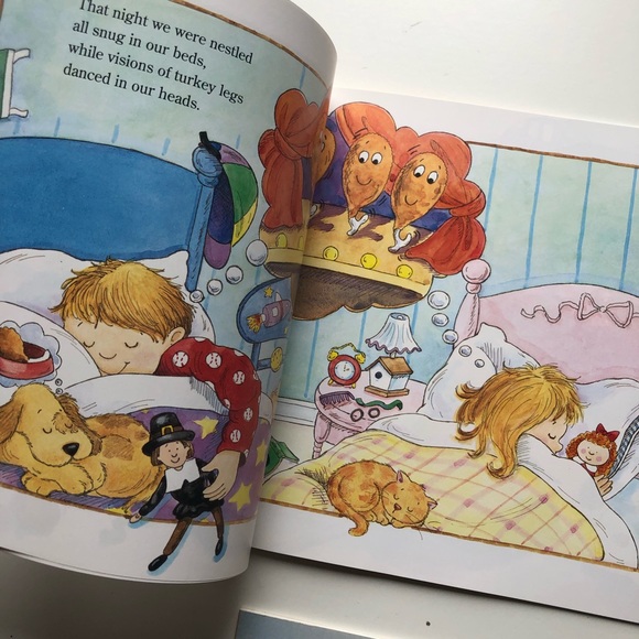 2 thanksgiving books - Picture 4 of 12